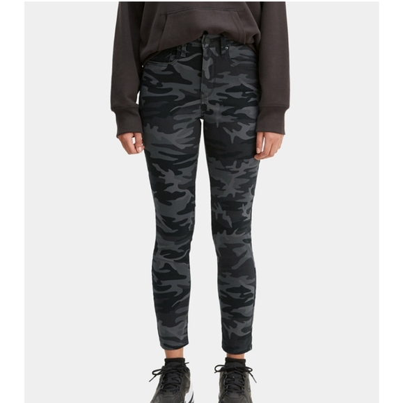 levis black camo